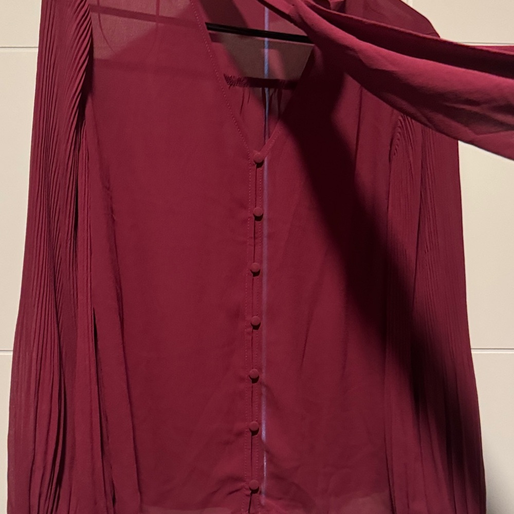 Suzy Shier - Women's Elegant dark fuscia Blouse - US M - Picture 4 of 9